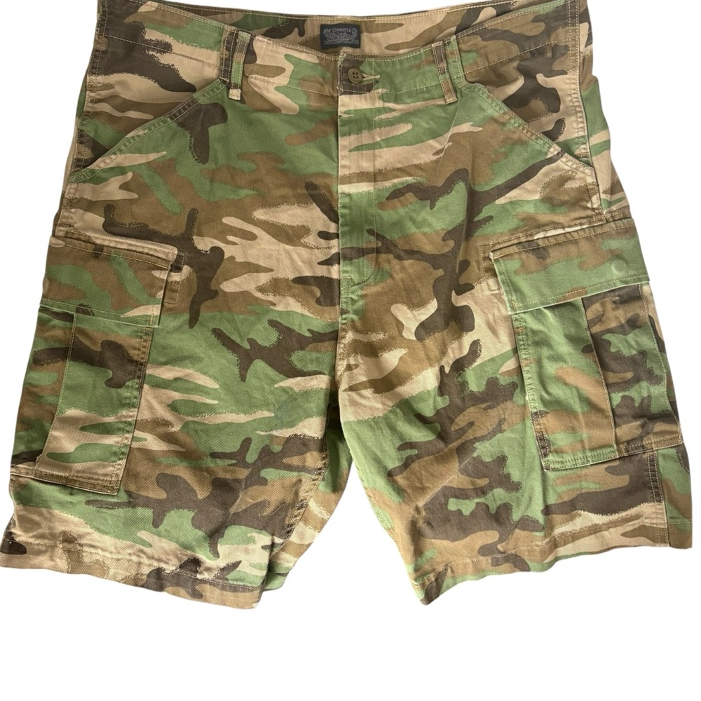 Men’s Levi’s Green Camouflage Cargo Shorts Size 38